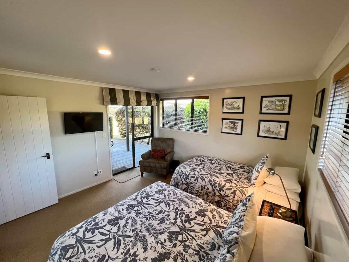 เฮฟเว่น เรสต์ บีแอนด์บี Bed & Breakfast Pukekohe ภายนอก รูปภาพ