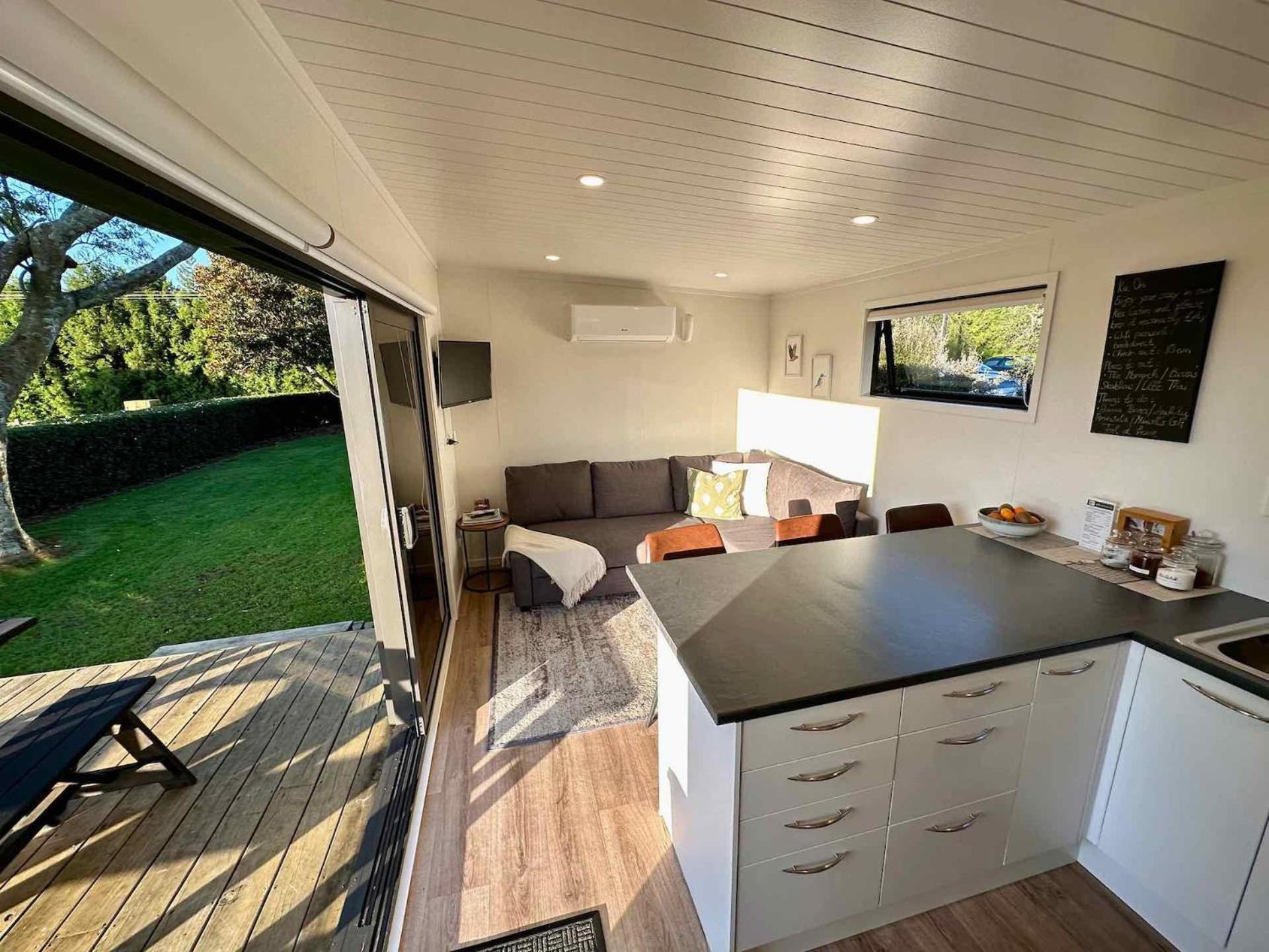 เฮฟเว่น เรสต์ บีแอนด์บี Bed & Breakfast Pukekohe ภายนอก รูปภาพ