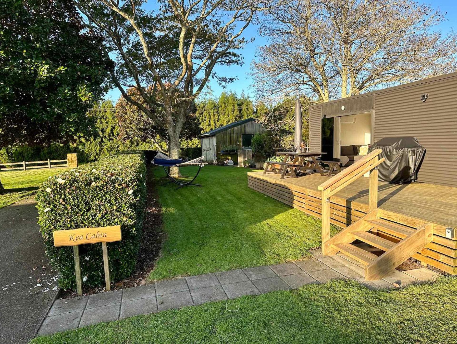 เฮฟเว่น เรสต์ บีแอนด์บี Bed & Breakfast Pukekohe ภายนอก รูปภาพ