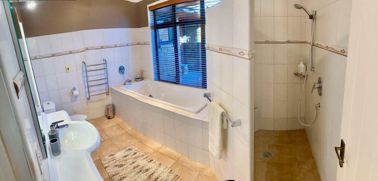 เฮฟเว่น เรสต์ บีแอนด์บี Bed & Breakfast Pukekohe ภายนอก รูปภาพ